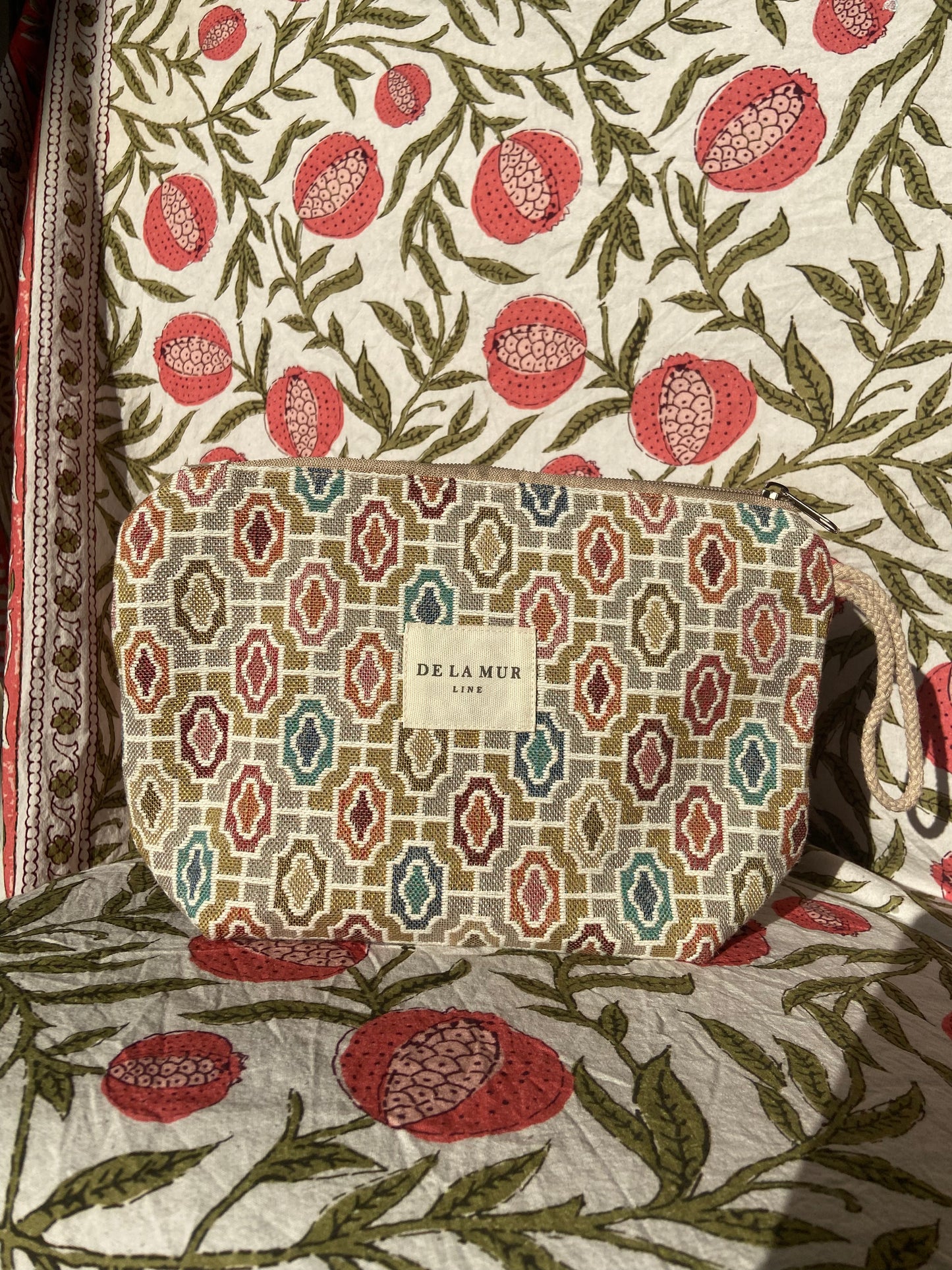 Woven Pattern Toiletry Bag