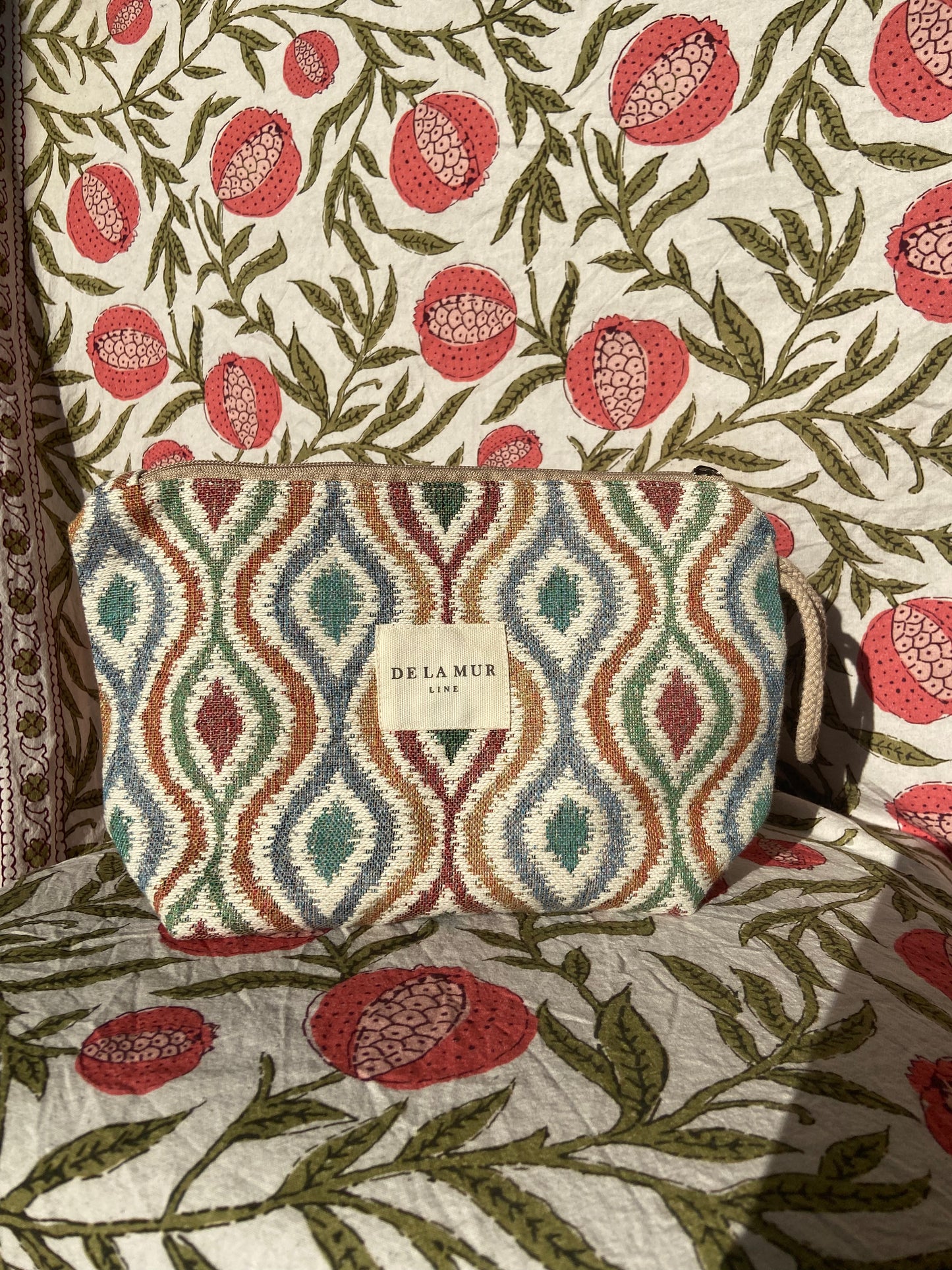 Wavy Pattern Toiletry Bag