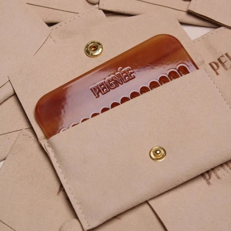 Caramel Voyage Comb